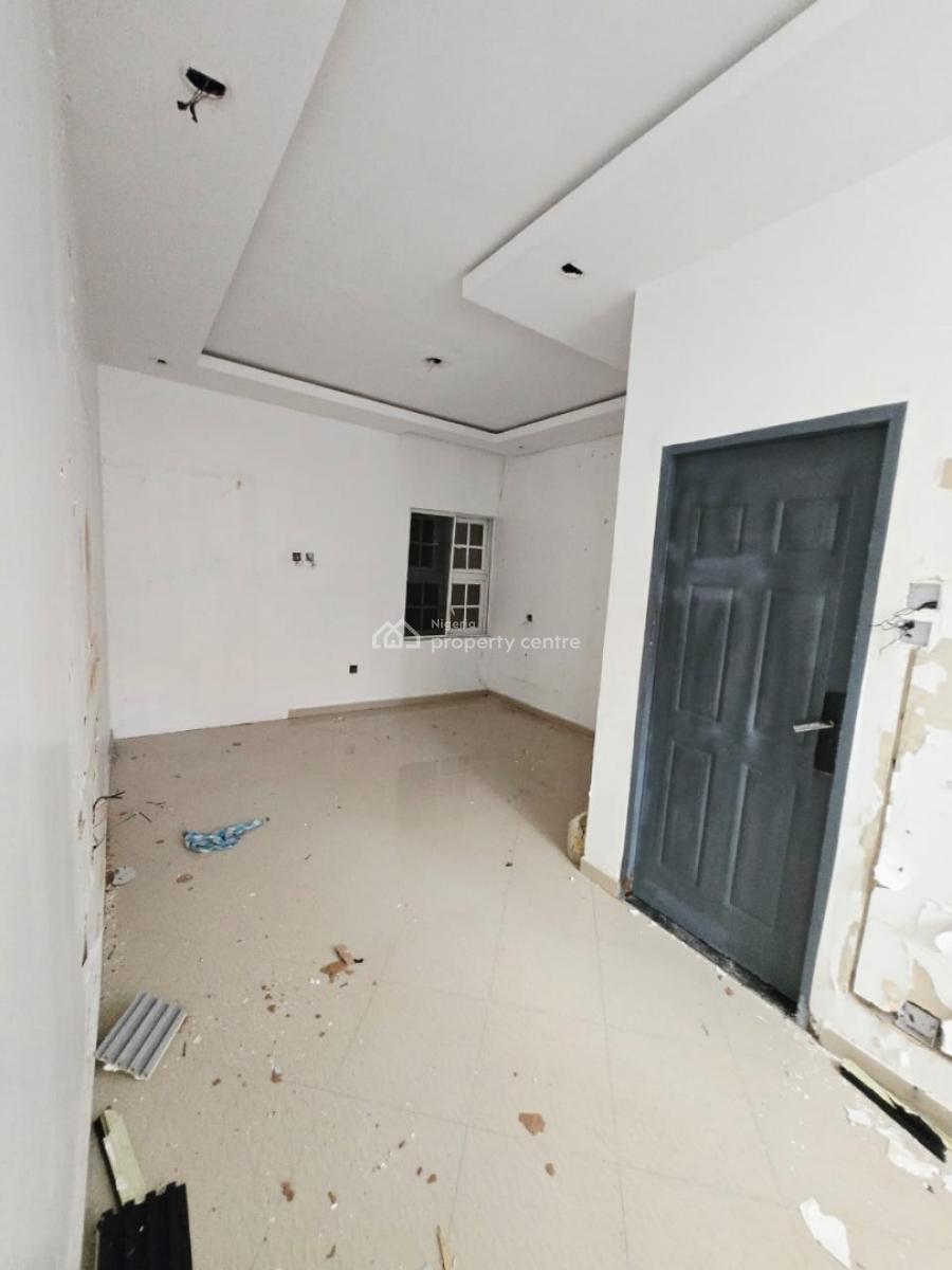 Commercial Room and Parlor Upstairs, Lekki Phase 1, Lekki, Lagos, Mini Flat (room and Parlour) for Rent