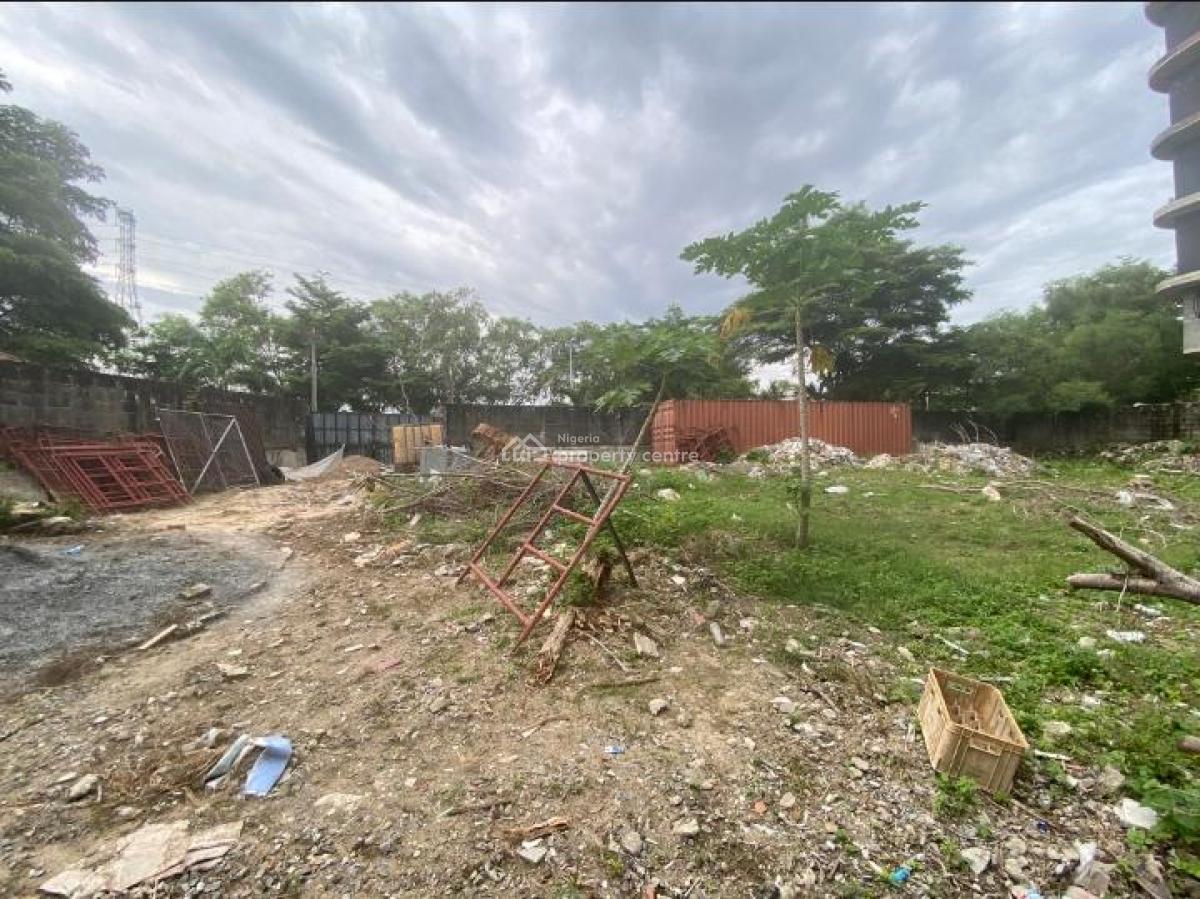 Empty Land Suitable for Gym, Car Park, Size 1068 Sqm Fenced & Gated, Banana Island, Ikoyi, Lagos, Mixed-use Land for Rent