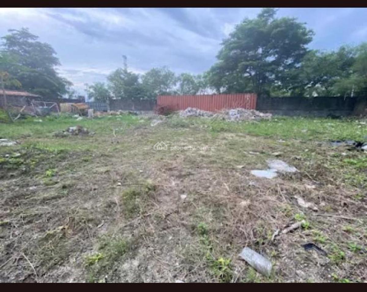 Empty Land Suitable for Gym, Car Park, Size 1068 Sqm Fenced & Gated, Banana Island, Ikoyi, Lagos, Mixed-use Land for Rent