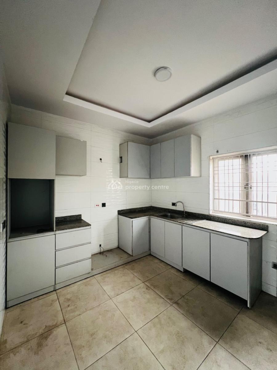 2 Bedroom Apartment, Ikota, Lekki, Lagos, Flat / Apartment for Rent