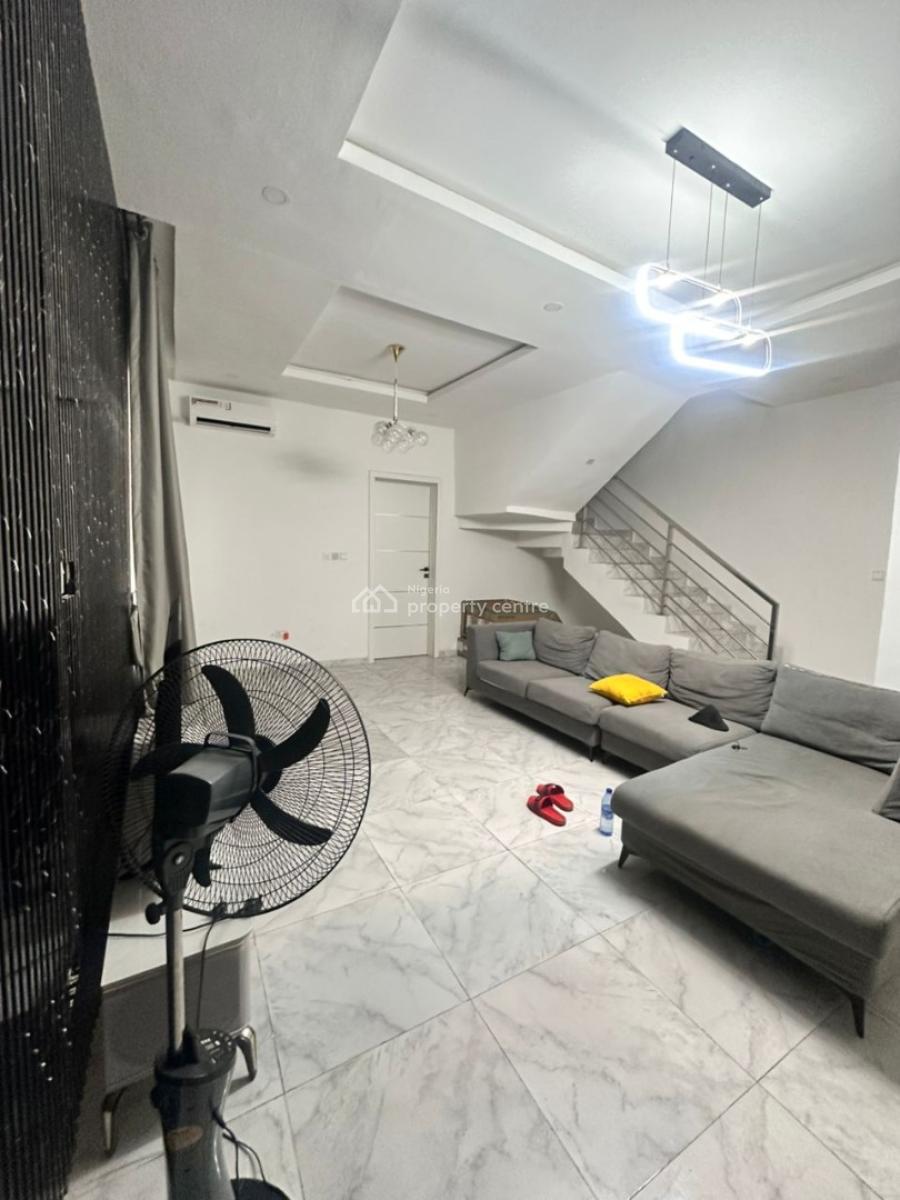 4 Bedroom Terrace Duplex, Osapa, Osapa, Lekki, Lagos, Flat / Apartment for Rent