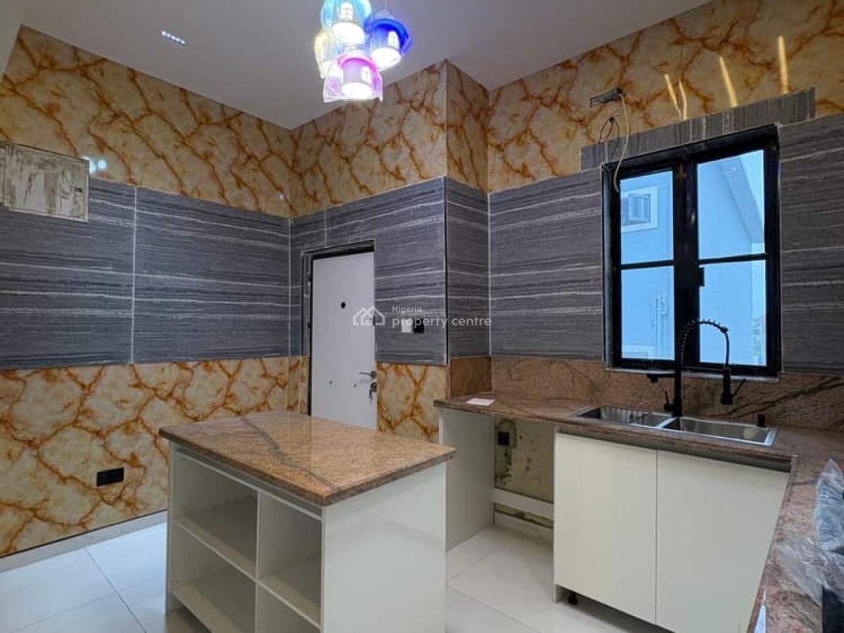 Spacious 5- Bedroom Semi- Detached Duplex with Bq, Osapa, Lekki, Lagos, Semi-detached Duplex for Sale