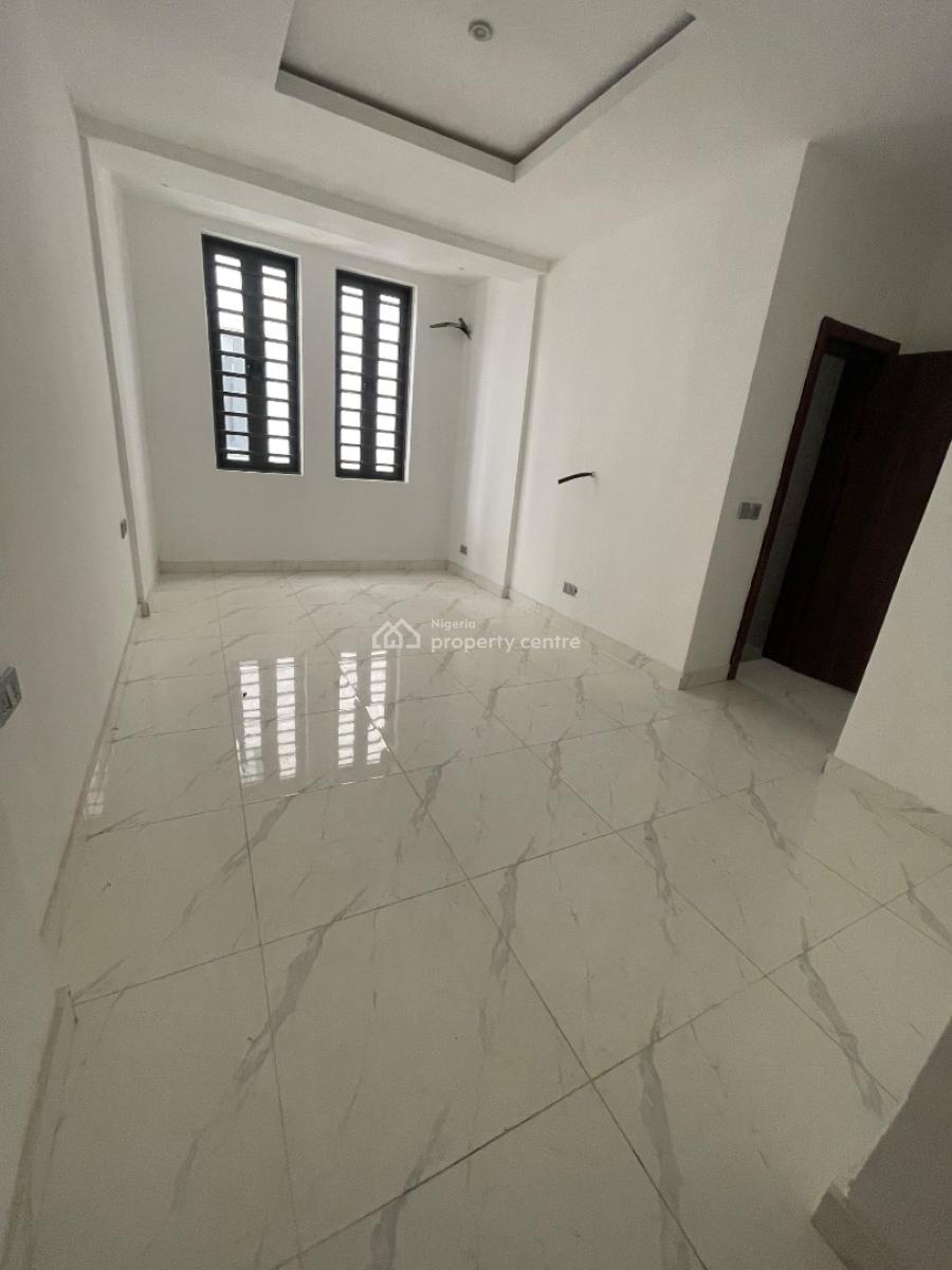 Bran New 2 Bedroom, Off Freedom Way Ikate, Lekki Phase 1, Lekki, Lagos, Flat / Apartment for Rent