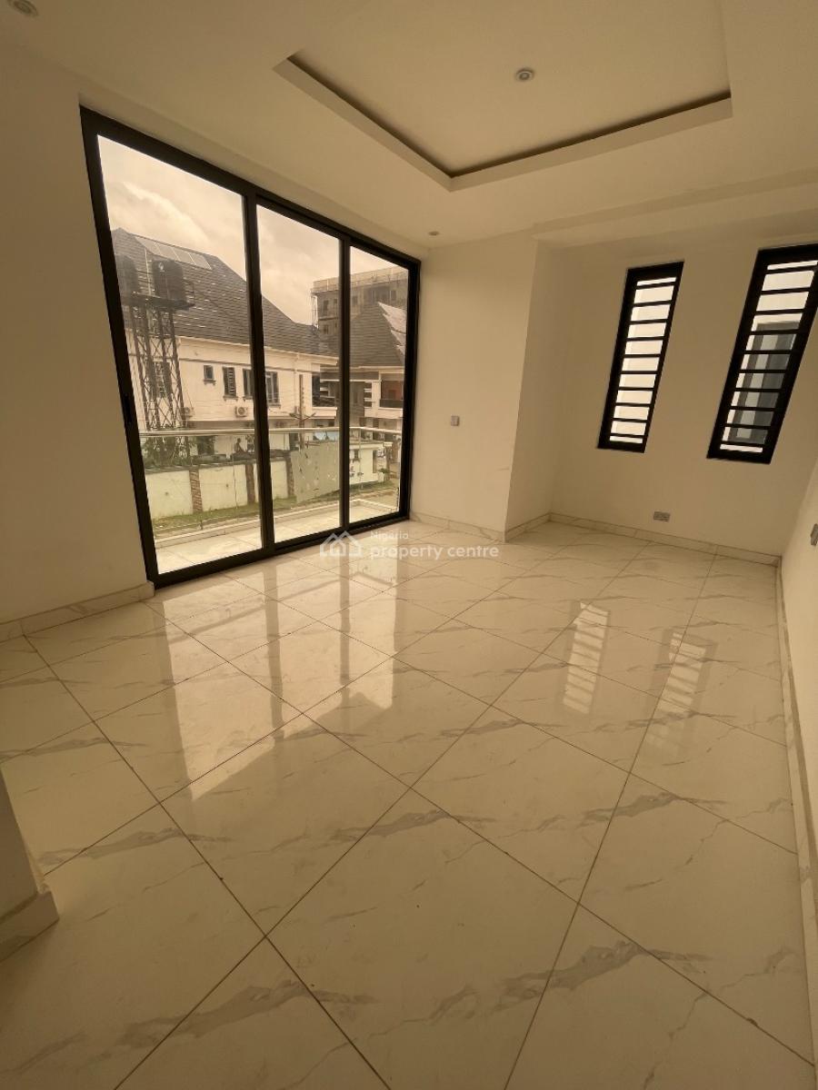 Bran New 2 Bedroom, Off Freedom Way Ikate, Lekki Phase 1, Lekki, Lagos, Flat / Apartment for Rent