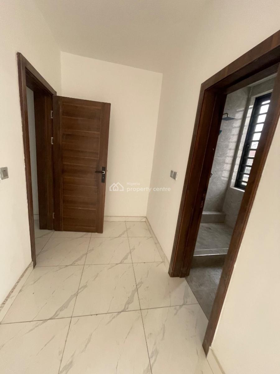 Bran New 2 Bedroom, Off Freedom Way Ikate, Lekki Phase 1, Lekki, Lagos, Flat / Apartment for Rent