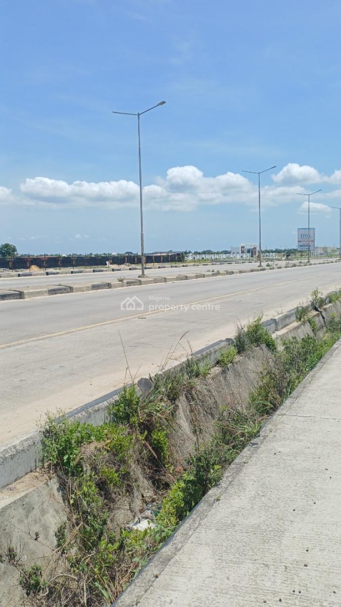 Facing  Lekki Express 500sqm Affordable Dry Land, Lekki Epe Expressway,  Eleran Igbe Behind Dangote Refinery, Ibeju Lekki, Lagos, Mixed-use Land for Sale