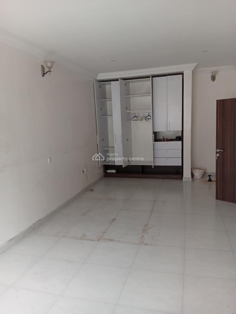 Spacious & Standard 5 Bedroom Duplex, Magodo Phase 2, Gra Phase 2, Magodo, Lagos, Semi-detached Duplex for Rent