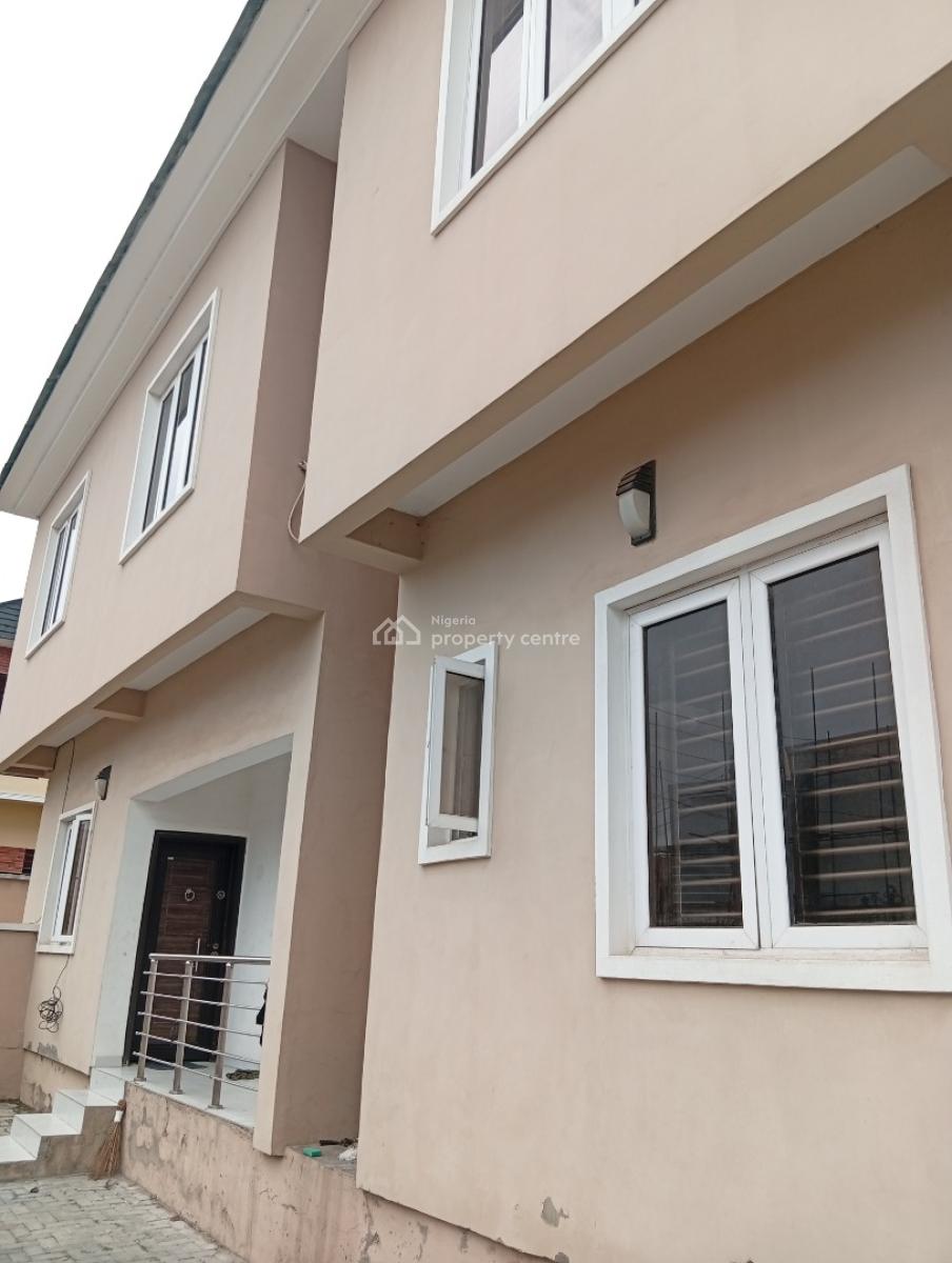 Spacious & Standard 5 Bedroom Duplex, Magodo Phase 2, Gra Phase 2, Magodo, Lagos, Semi-detached Duplex for Rent