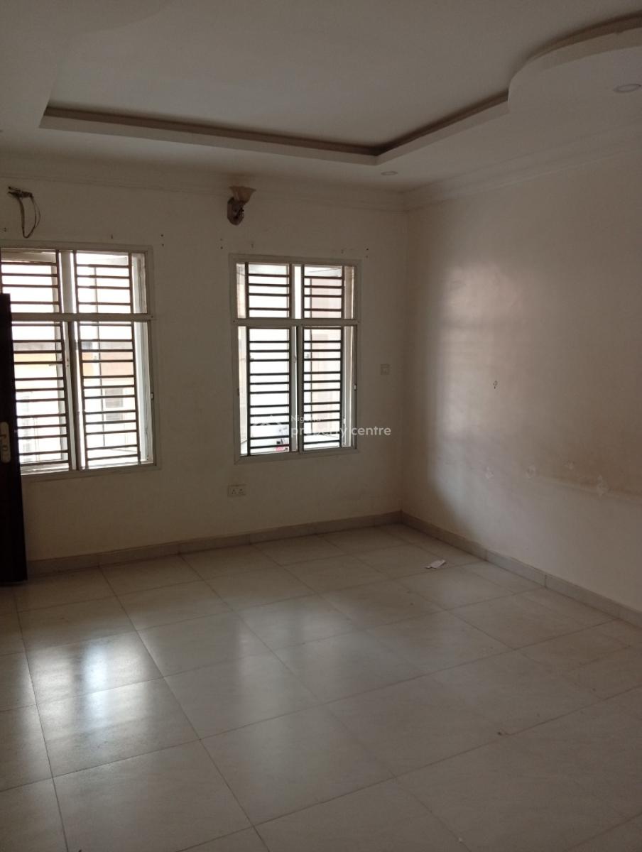 Spacious & Standard 5 Bedroom Duplex, Magodo Phase 2, Gra Phase 2, Magodo, Lagos, Semi-detached Duplex for Rent