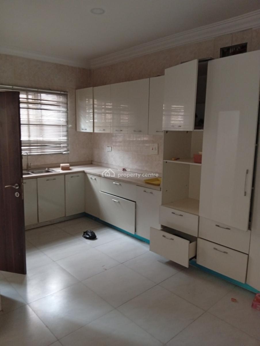Spacious & Standard 5 Bedroom Duplex, Magodo Phase 2, Gra Phase 2, Magodo, Lagos, Semi-detached Duplex for Rent