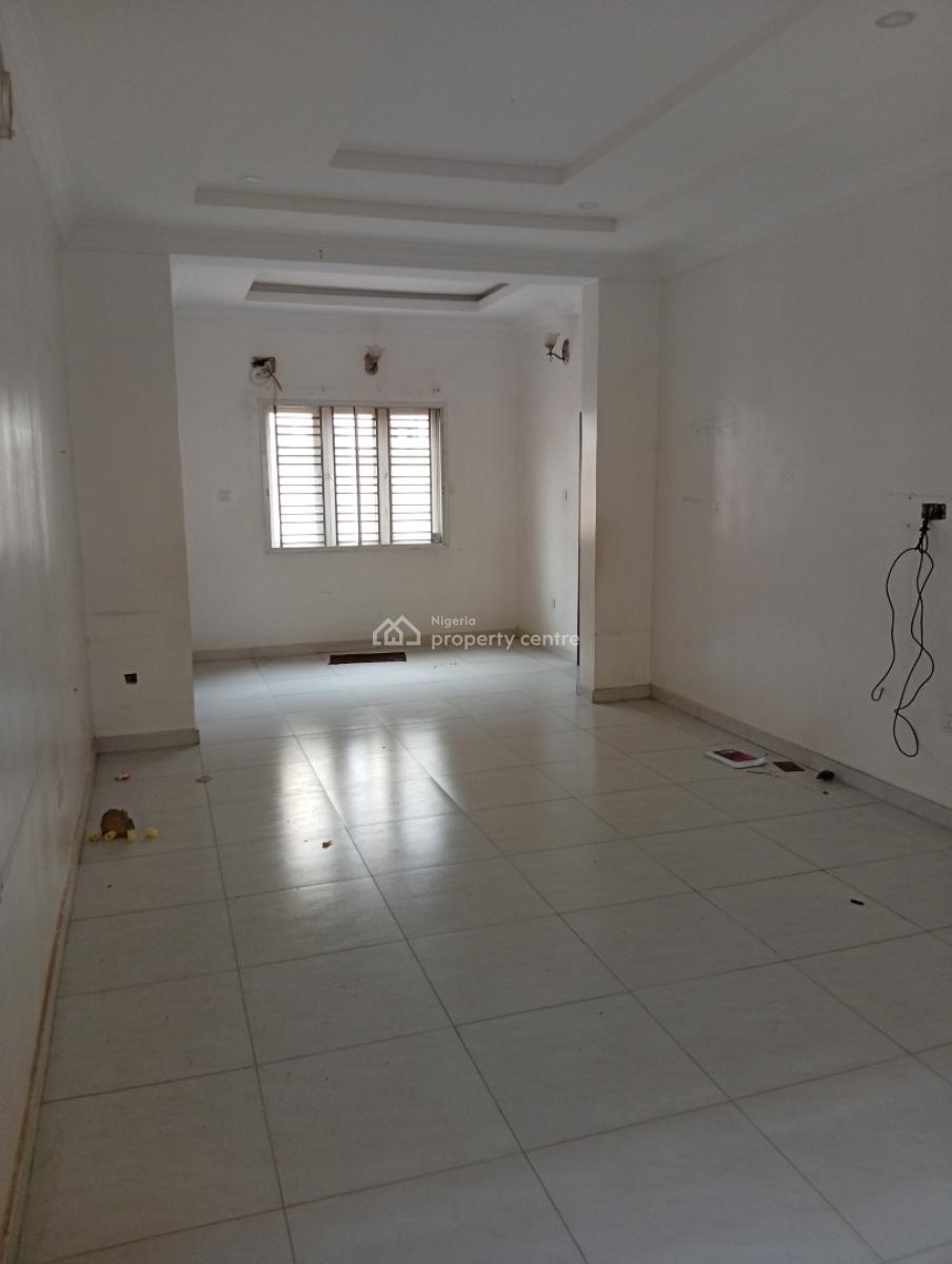 Spacious & Standard 5 Bedroom Duplex, Magodo Phase 2, Gra Phase 2, Magodo, Lagos, Semi-detached Duplex for Rent