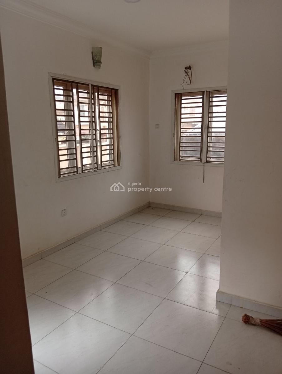 Spacious & Standard 5 Bedroom Duplex, Magodo Phase 2, Gra Phase 2, Magodo, Lagos, Semi-detached Duplex for Rent