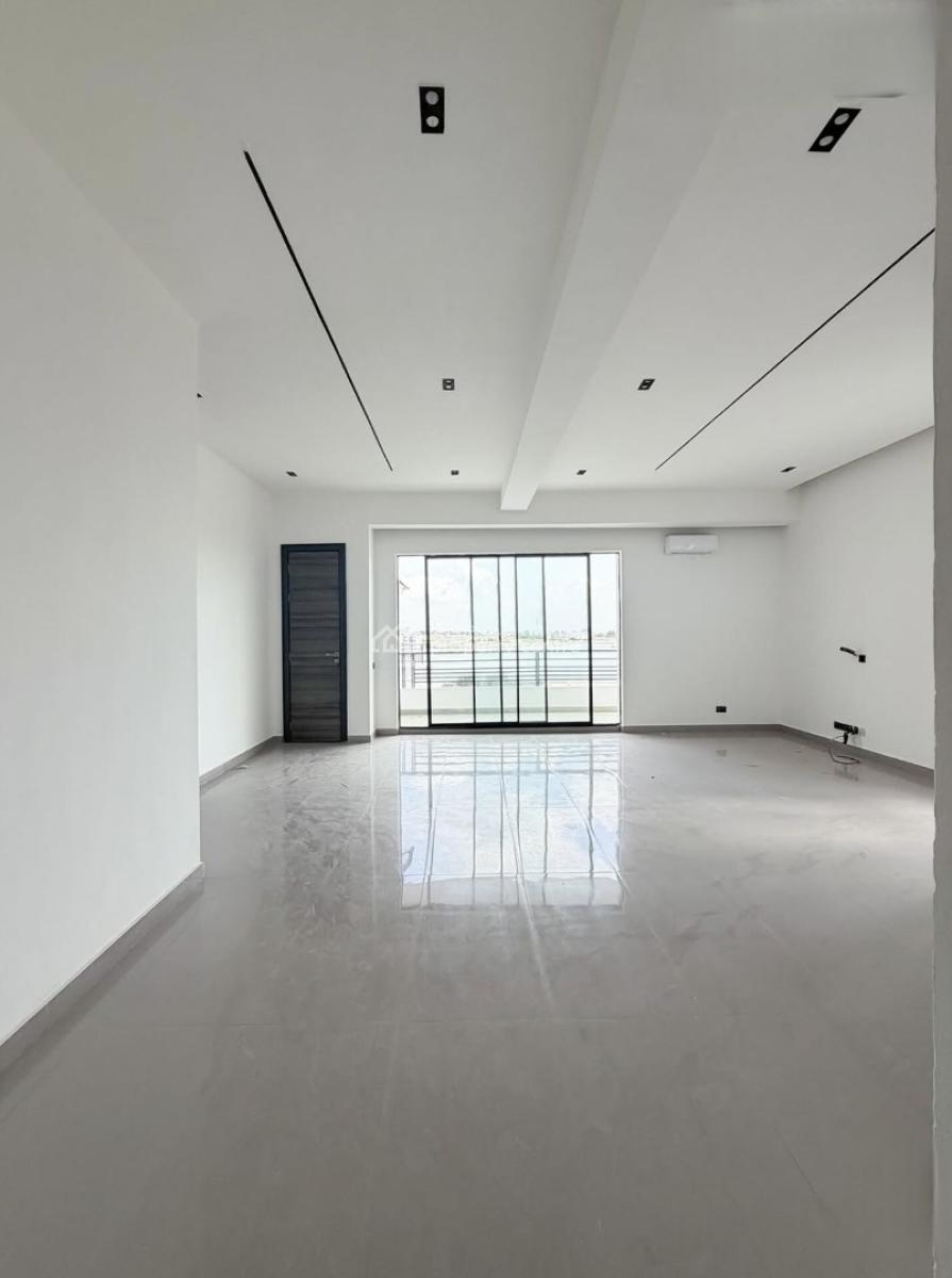 Waterfront 2 Bedroom Penthouse with Bq, Lekki Phase 1, Lekki, Lagos, Block of Flats for Sale