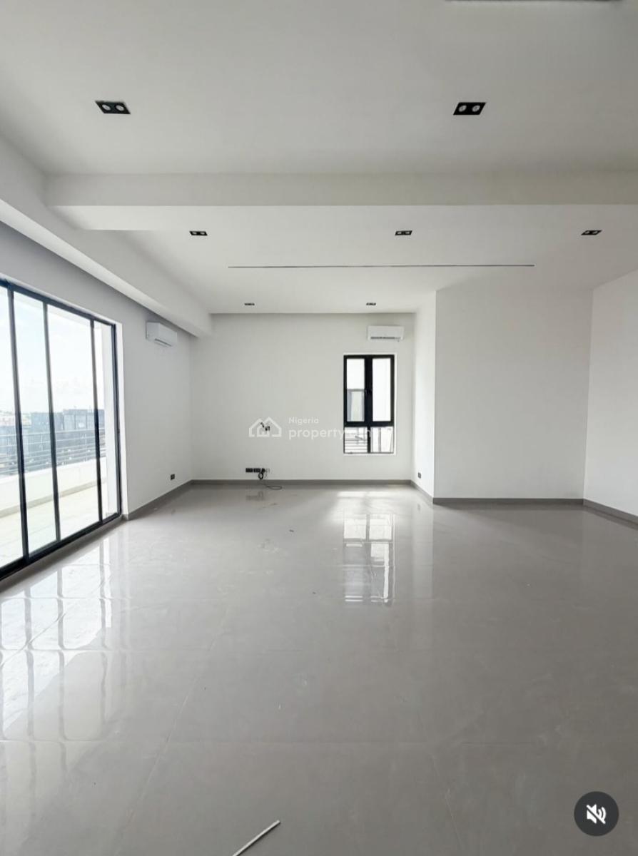 Waterfront 2 Bedroom Penthouse with Bq, Lekki Phase 1, Lekki, Lagos, Block of Flats for Sale