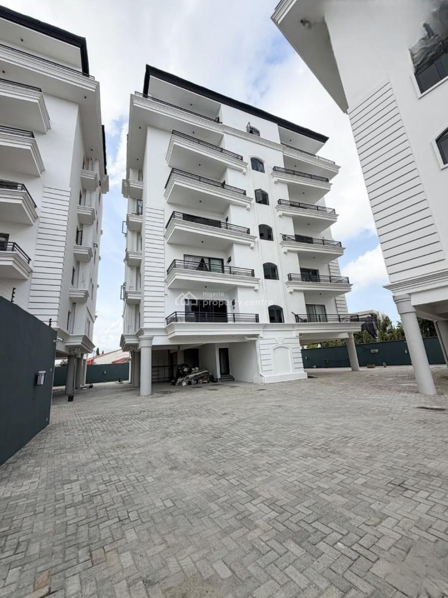 Waterfront 2 Bedroom Penthouse with Bq, Lekki Phase 1, Lekki, Lagos, Block of Flats for Sale