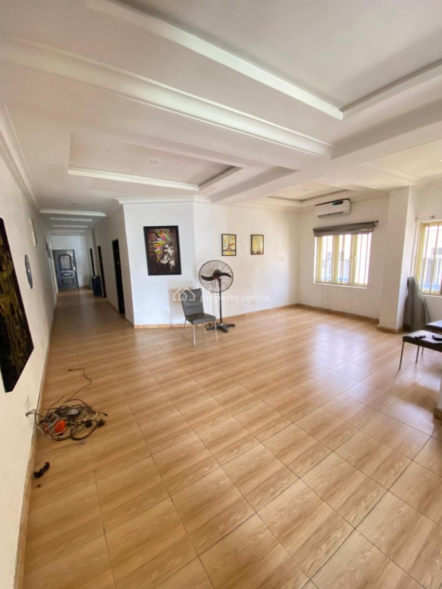 Exclusive 4 Bedroom Spacious Apartment Available, Sangotedo, Sangotedo, Ajah, Lagos, Flat / Apartment for Rent