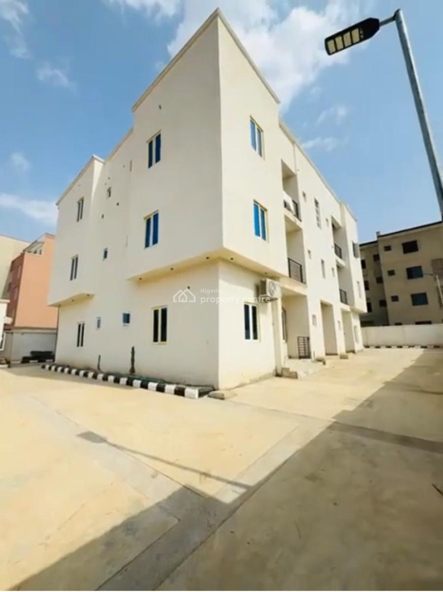 Luxury 2 Bedroom En-suite Flat, Katampe (main), Katampe, Abuja, Block of Flats for Sale