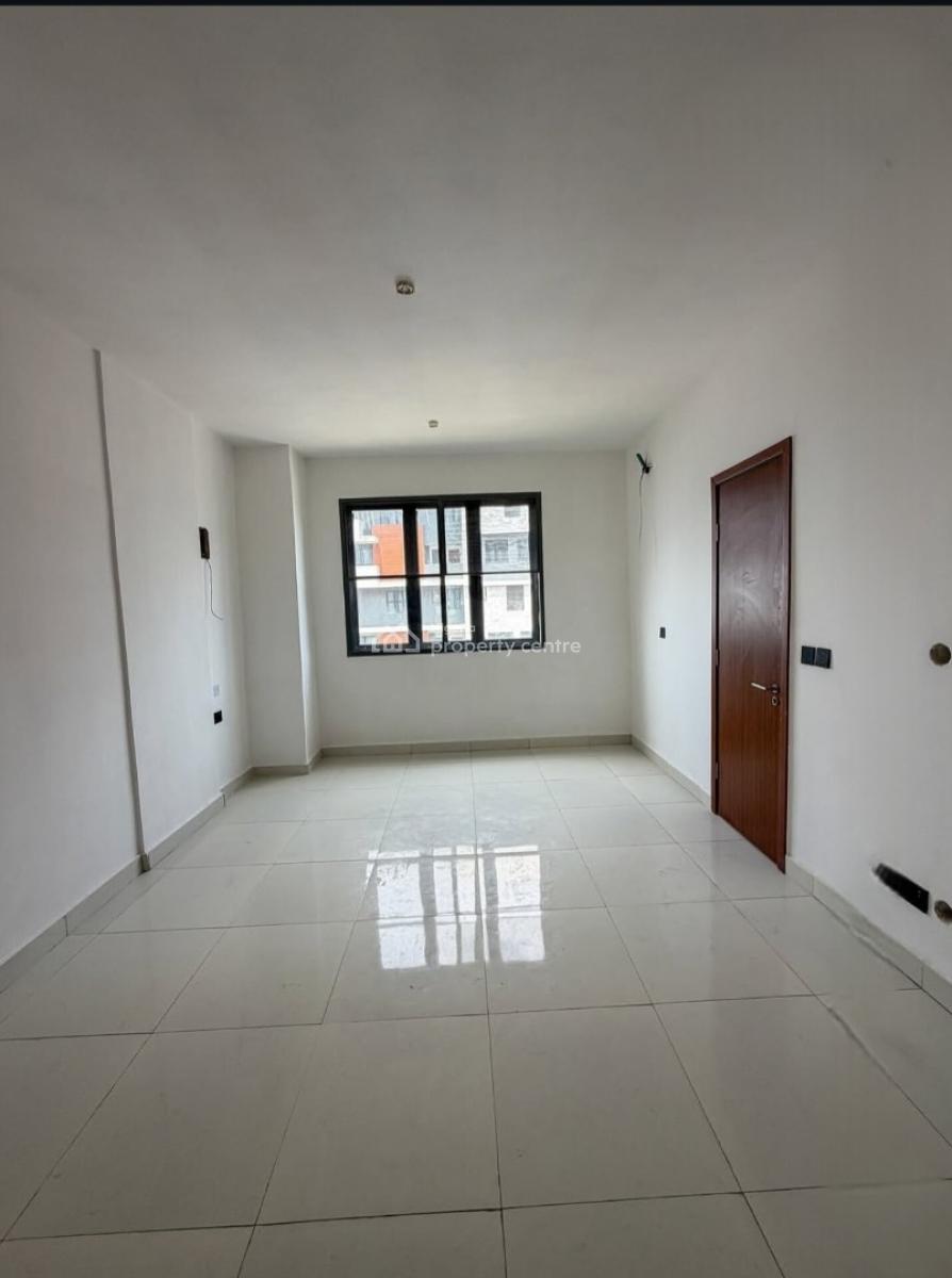 Exquisite 2 Bedroom Maisonette, Lekki Phase 1, Lekki, Lagos, Block of Flats for Sale