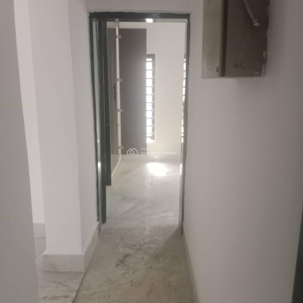 Well Maintained 3 Bedroom Flat, Channels Tv Area Isheri North Opic, Opic, Isheri North, Lagos, Flat / Apartment for Rent