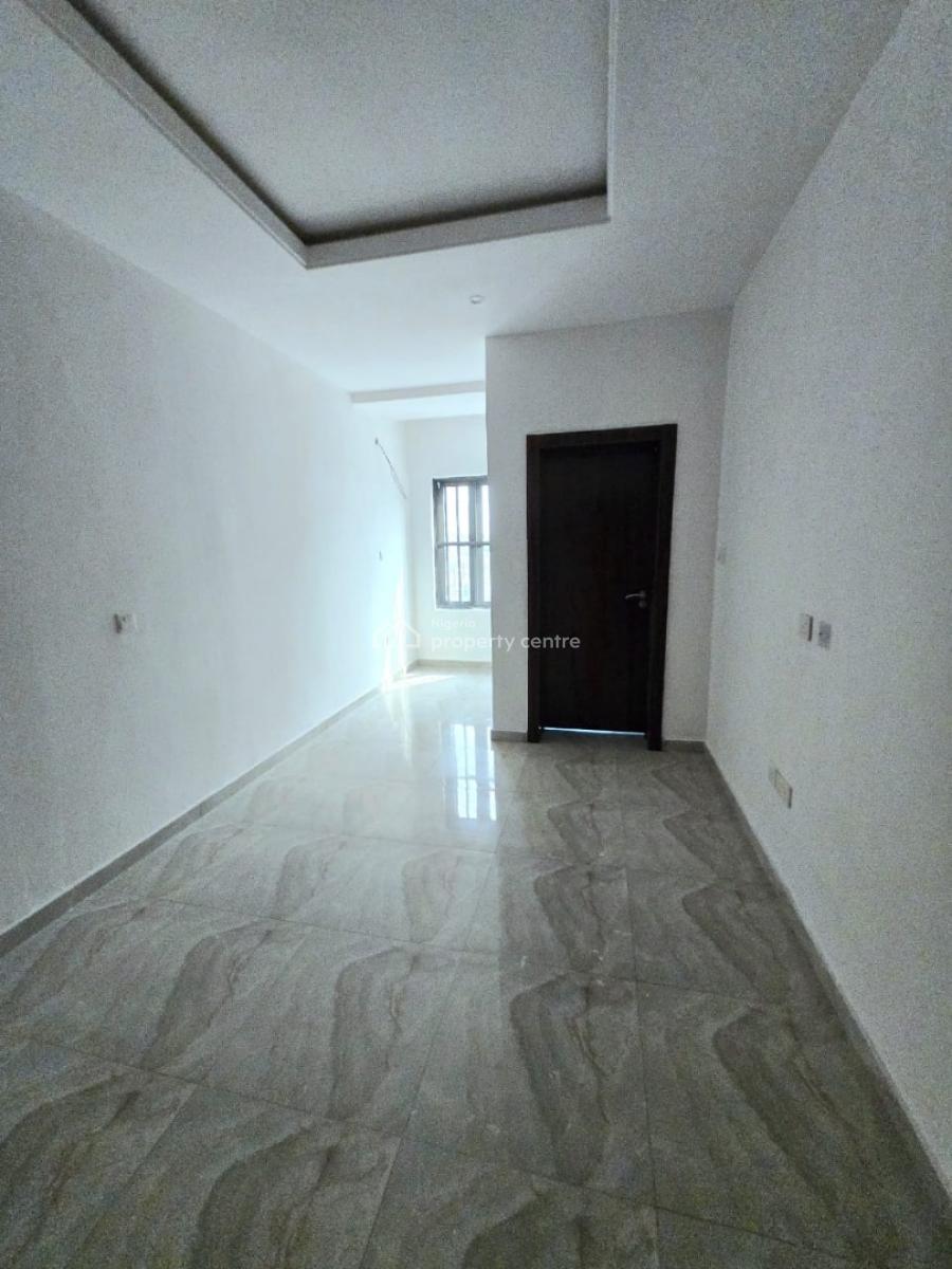 Luxury and Well Maintained 3 Bedroom Maisonette, Lekki Phase 1, Lekki, Lagos, Terraced Duplex for Sale