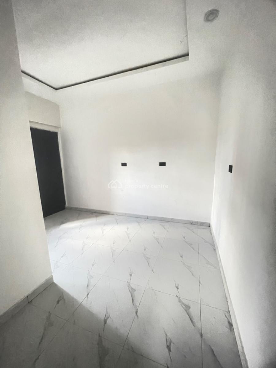 Luxury  2 Bedroom Flat and 1 Bq, Lekki Scheme 2, Ajah, Lagos, Flat / Apartment for Sale