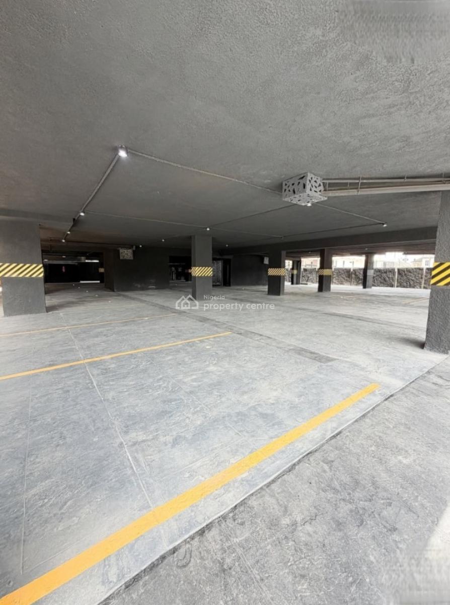 3 Bedroom Apartment with 1 Room Bq, Lekki Phase 1, Lekki, Lagos, Block of Flats for Sale