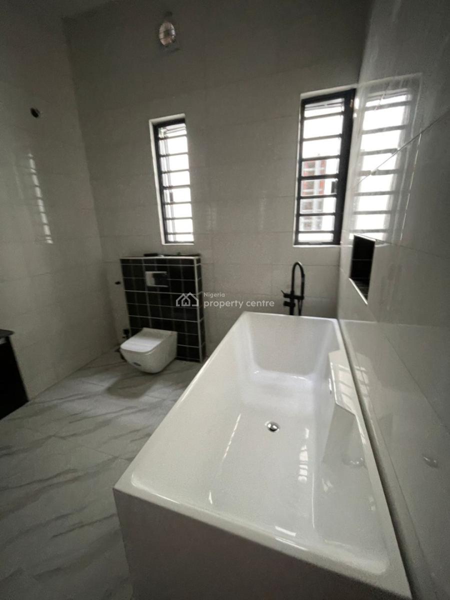 Luxurious 3bedroom Flat with Bq, Gra, Ikeja, Lagos, Flat / Apartment for Sale