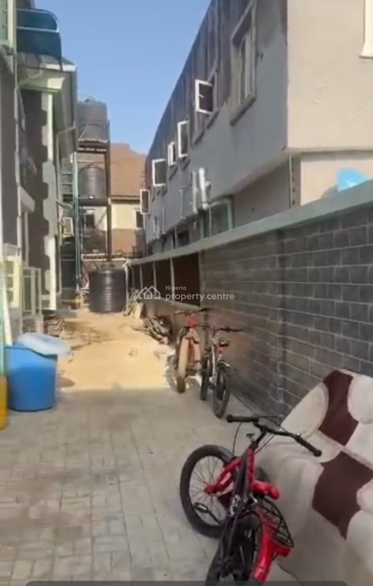 Luxury 6 Bedroom Duplex in a Gated Estate, Oworonshoki, Shomolu, Lagos, House for Sale