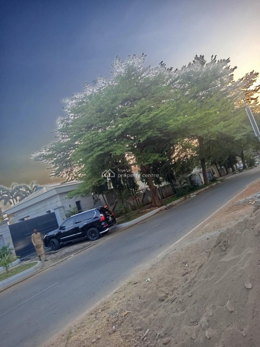 Distress 2,596sqm Residential Land Asokoro Main, Asokoro, Asokoro District, Abuja, Residential Land for Sale