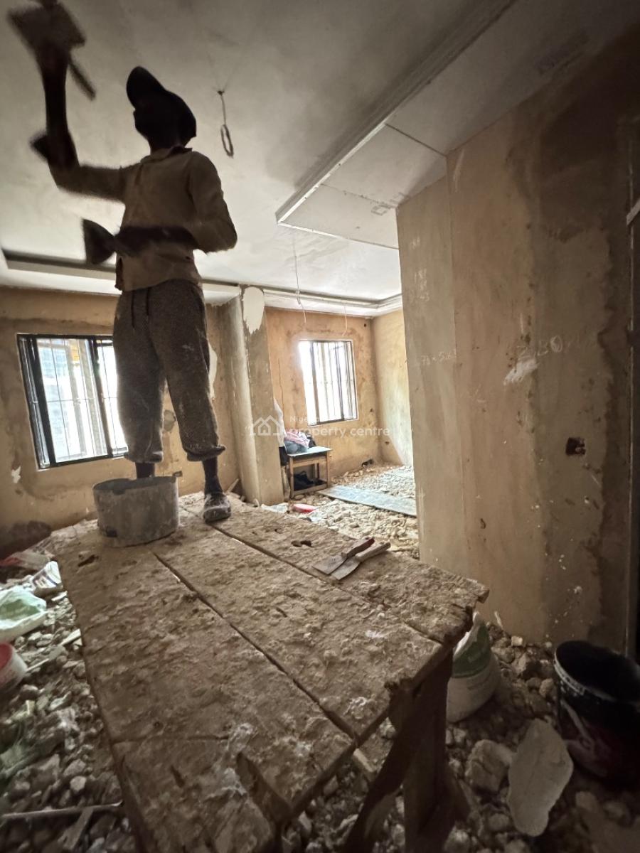Renovated 2 Bedrooms Apartment Self Compound with Garden, Ikoyi, Lagos, Flat / Apartment for Rent
