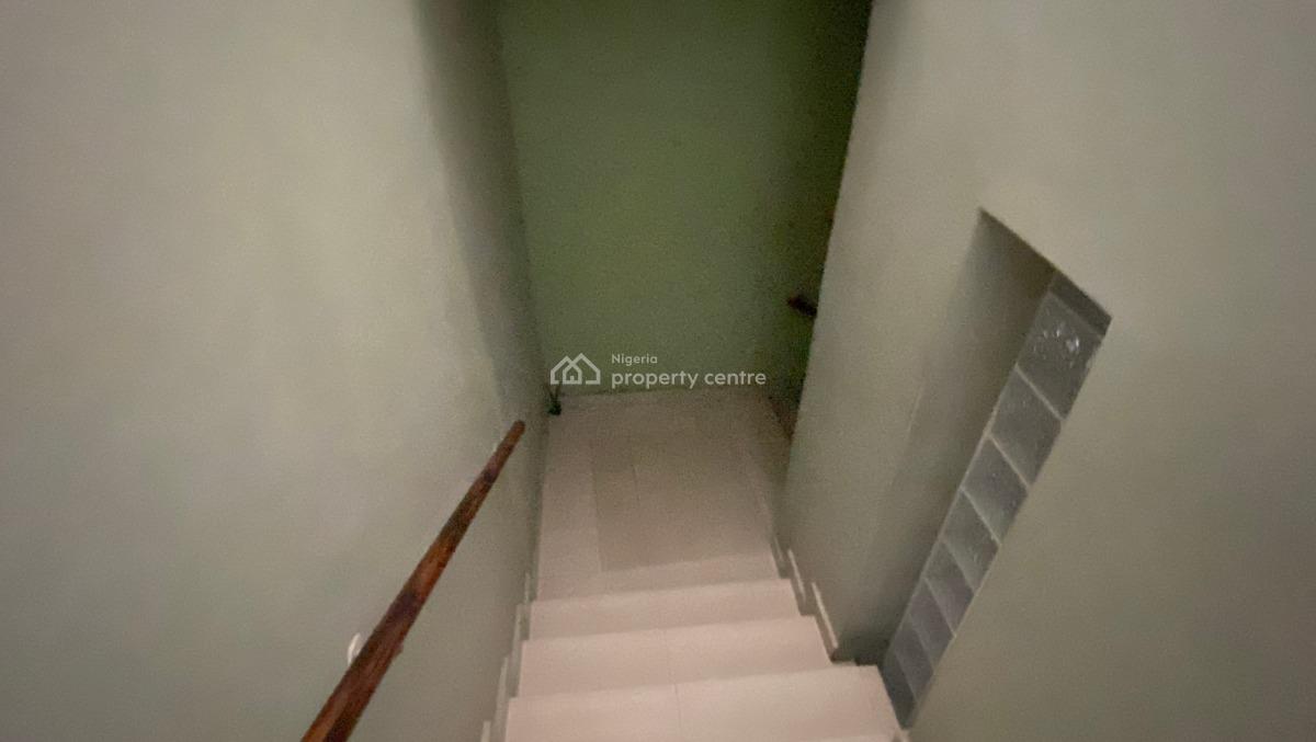 Direct Brief Contemporary 4-bedroom Semi-detached Residence with Bq, Admiralty Way, Lekki Phase 1, Lagos, Lekki Phase 1, Lekki, Lagos, Semi-detached Duplex for Sale