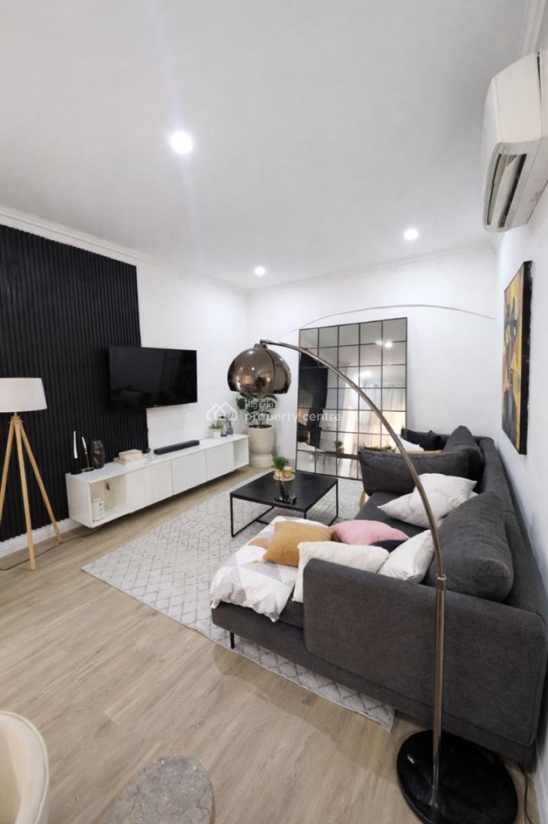 Admiralty Nest - Modern 2 Bedroom Haven in, Lekki Phase 1, Lekki, Lagos, Flat / Apartment Short Let