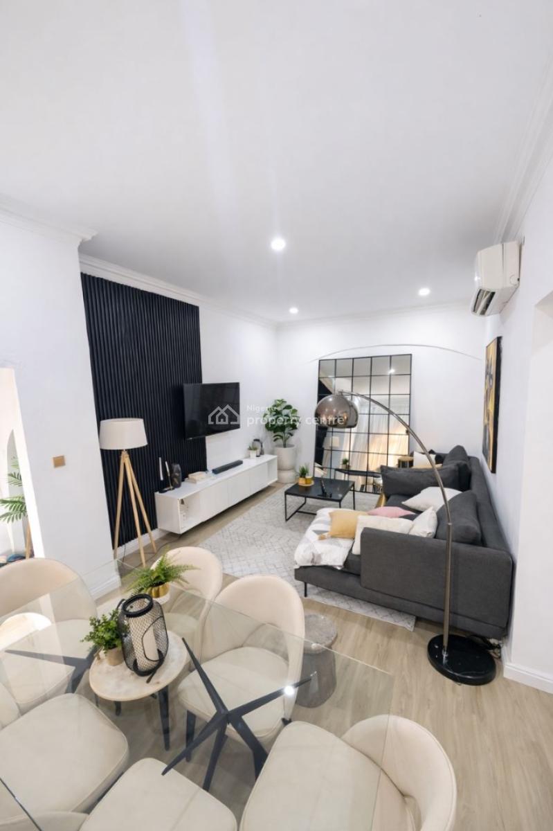 Admiralty Nest - Modern 2 Bedroom Haven in, Lekki Phase 1, Lekki, Lagos, Flat / Apartment Short Let
