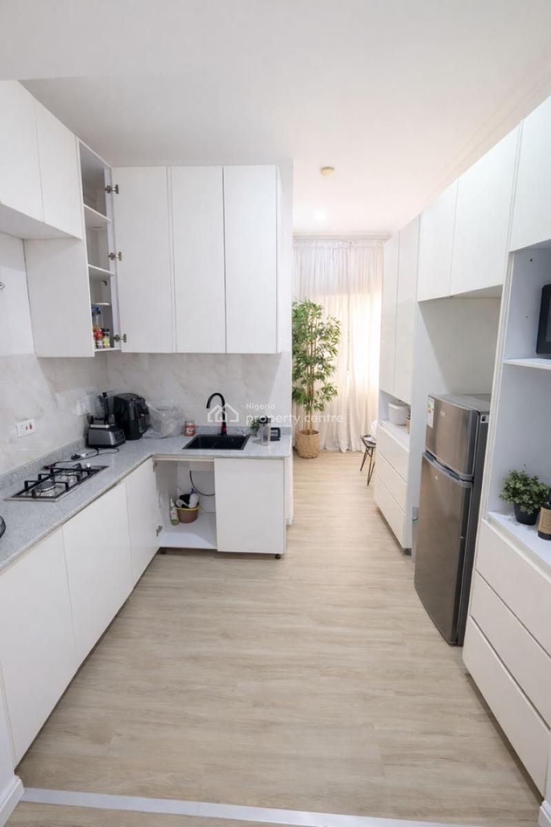 Admiralty Nest - Modern 2 Bedroom Haven in, Lekki Phase 1, Lekki, Lagos, Flat / Apartment Short Let