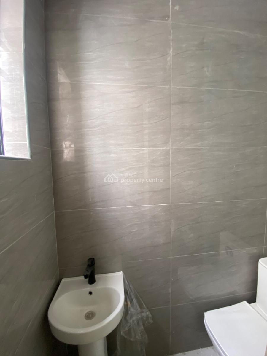 Newly Built 1 Bed Apartment, Lekki Phase1, Lekki Phase 1, Lekki, Lagos, Flat / Apartment for Sale