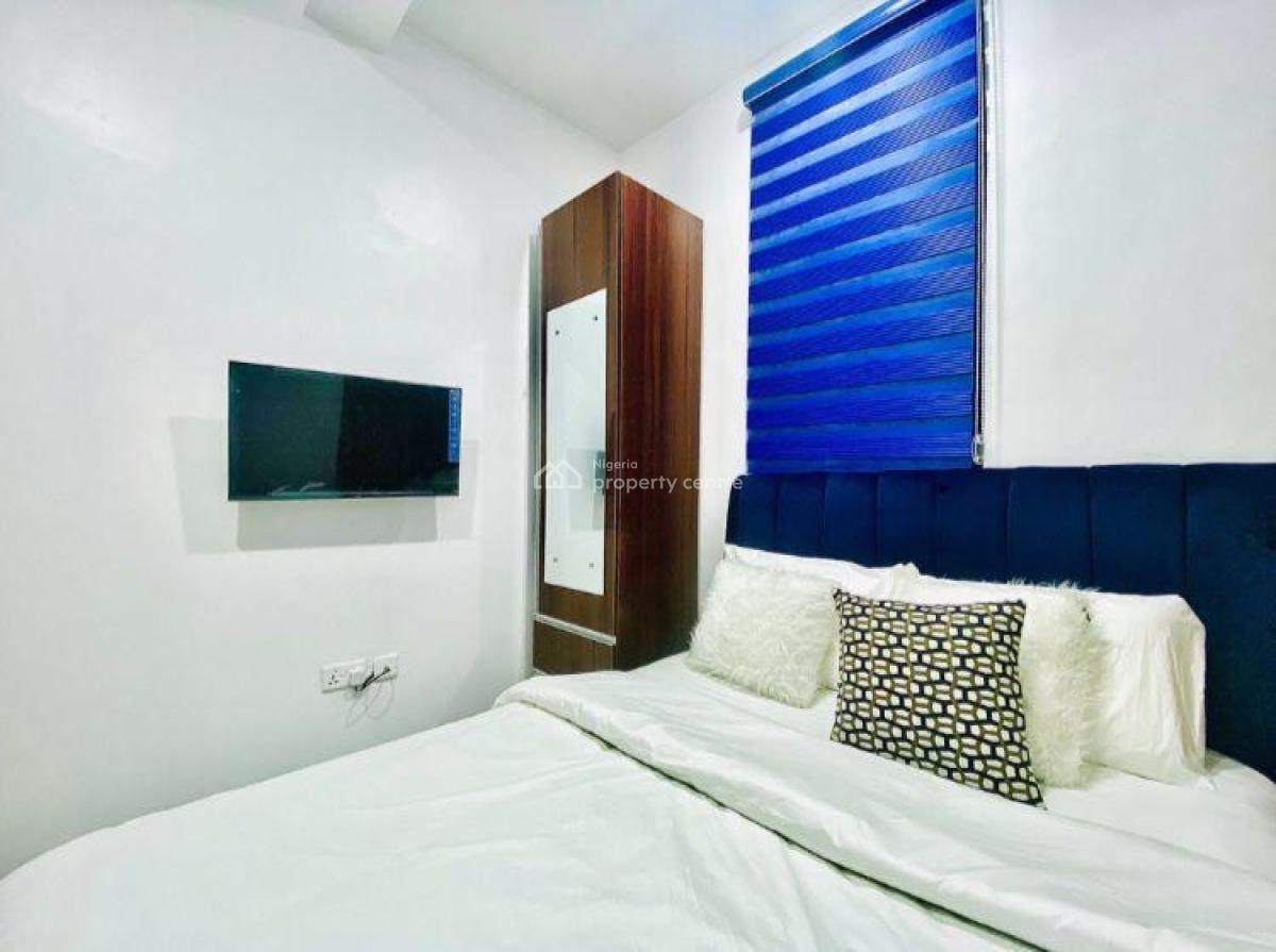 Well Furnished 3 Bedroom Penthouse, Lekki Phase 1, Lekki, Lagos, Flat / Apartment Short Let