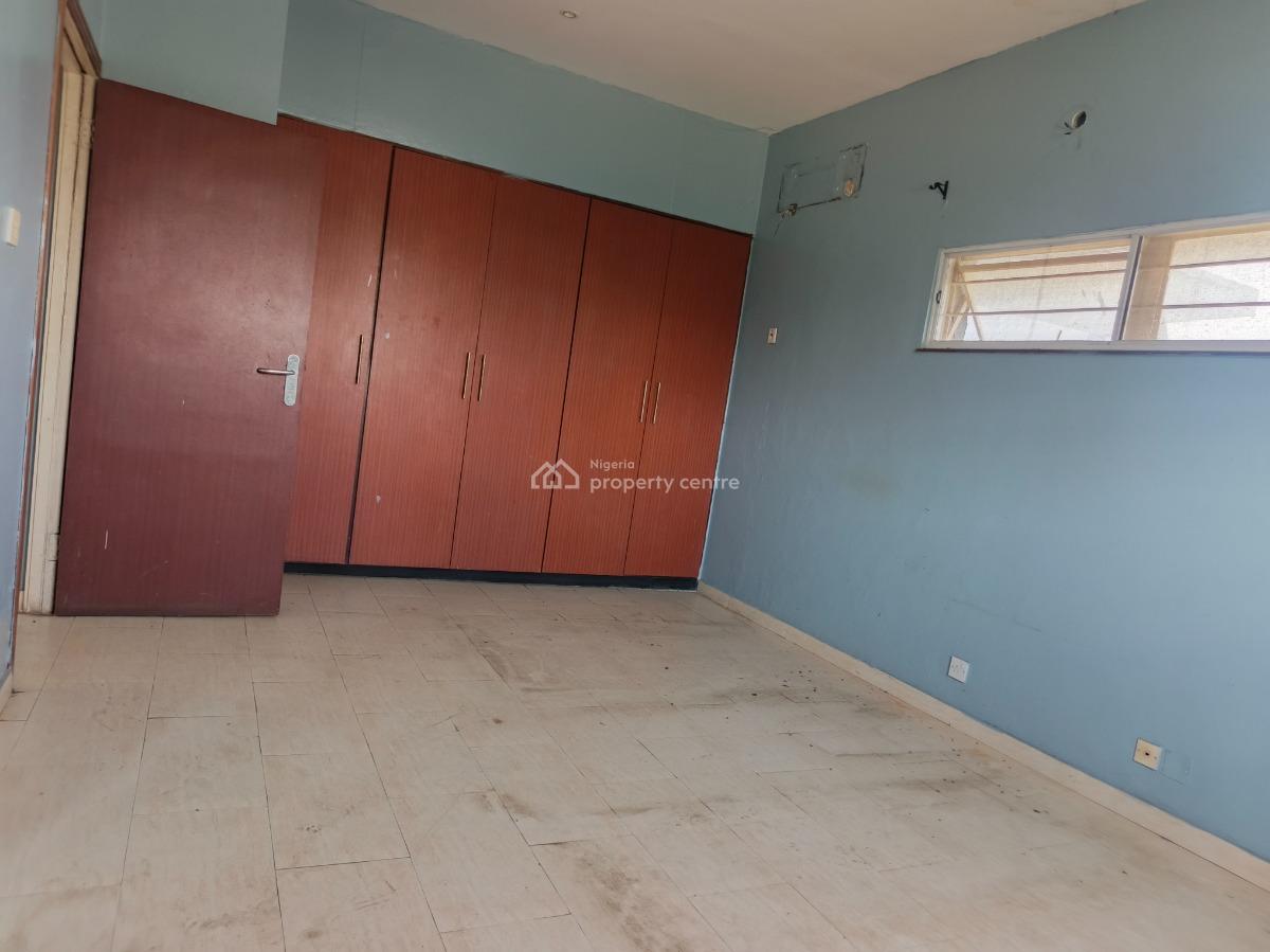 2 Bedroom with Bq, Off Ahmadu Bello Way, Victoria Island (vi), Lagos, Flat / Apartment for Rent
