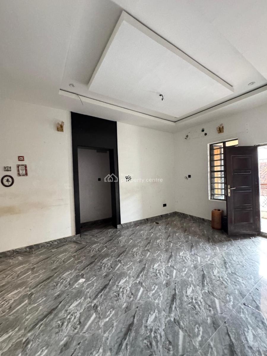 Spacious and Luxurious in Serene Surroundings, Ogombo Via Thera Annex, Sangotedo, Ajah, Lagos, Flat / Apartment for Rent