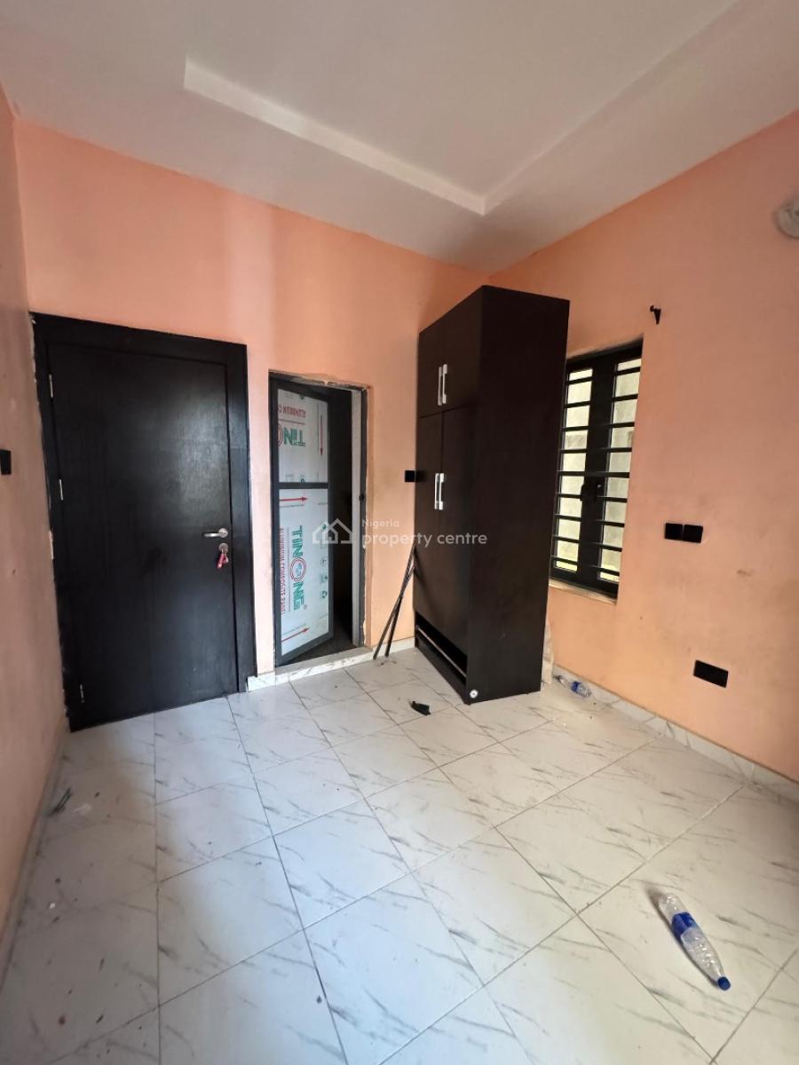 Spacious and Luxurious in Serene Surroundings, Ogombo Via Thera Annex, Sangotedo, Ajah, Lagos, Flat / Apartment for Rent