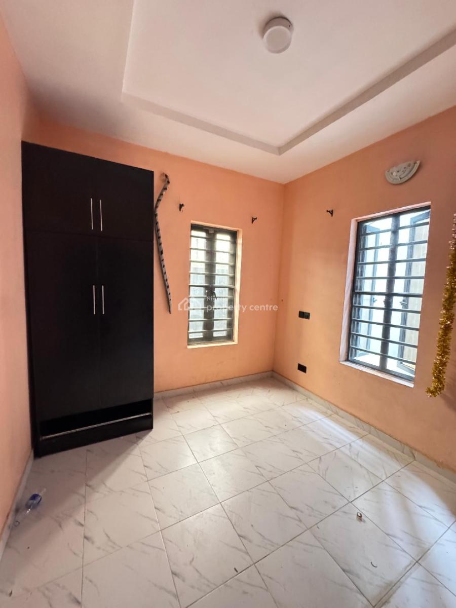 Spacious and Luxurious in Serene Surroundings, Ogombo Via Thera Annex, Sangotedo, Ajah, Lagos, Flat / Apartment for Rent