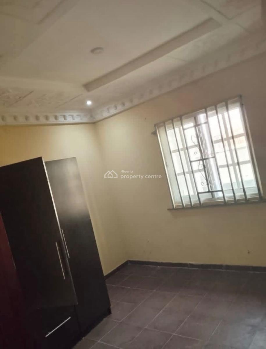 a Clean 3 Bedroom Pop Apartment, Gberigbe, Ikorodu, Lagos, Flat / Apartment for Rent