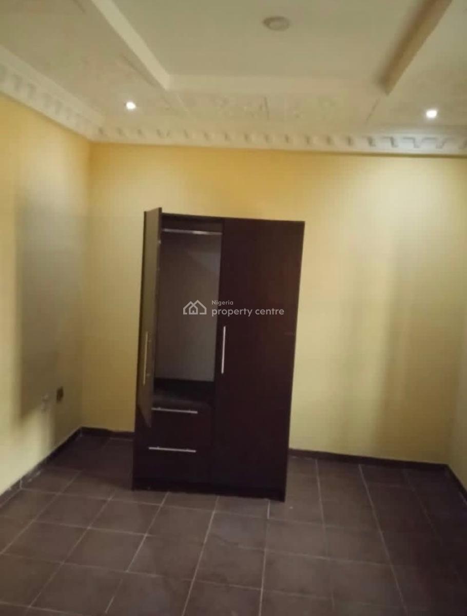 a Clean 3 Bedroom Pop Apartment, Gberigbe, Ikorodu, Lagos, Flat / Apartment for Rent
