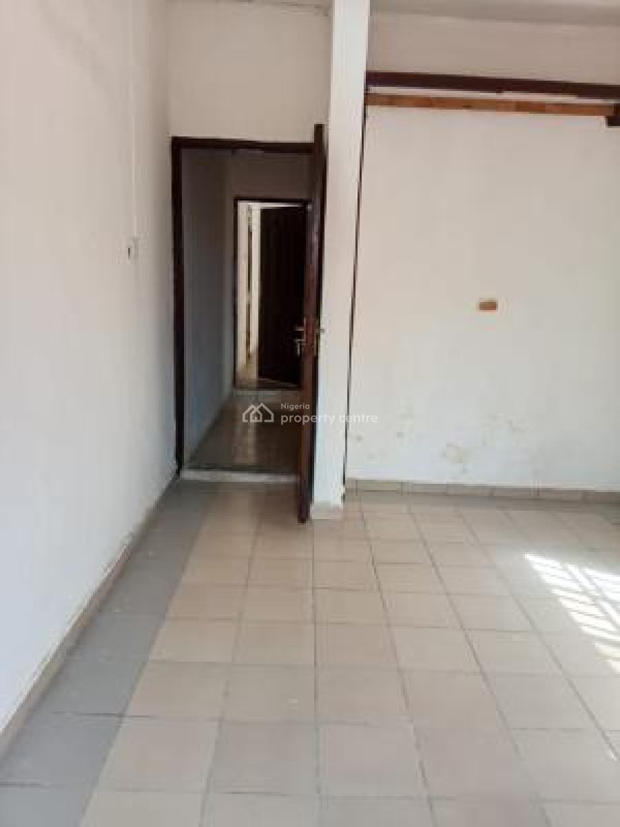 Very Spacious and Clean Mini Flat in a Decent Compound with Parking, Alapere Inward Goodluck/ogudu, Alapere, Ketu, Lagos, Mini Flat (room and Parlour) for Rent