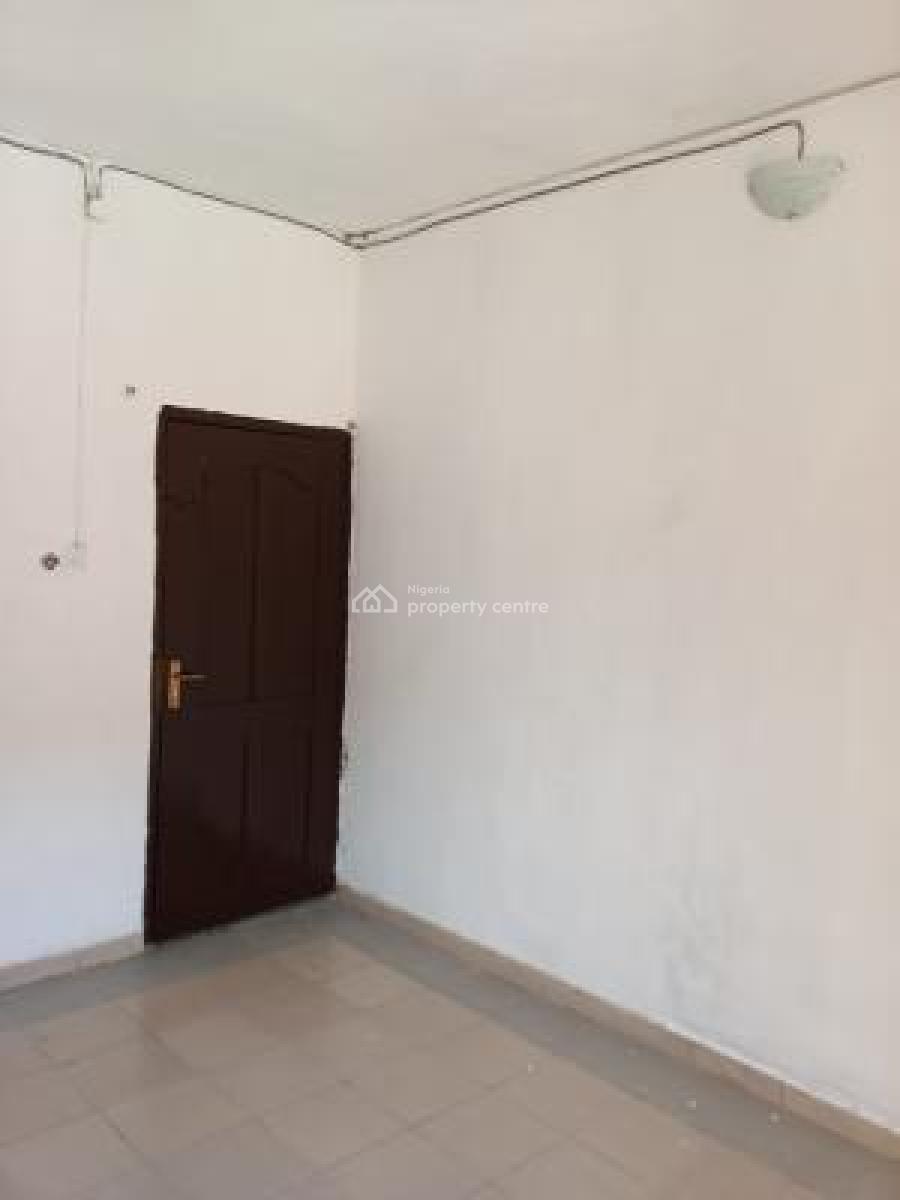 Very Spacious and Clean Mini Flat in a Decent Compound with Parking, Alapere Inward Goodluck/ogudu, Alapere, Ketu, Lagos, Mini Flat (room and Parlour) for Rent