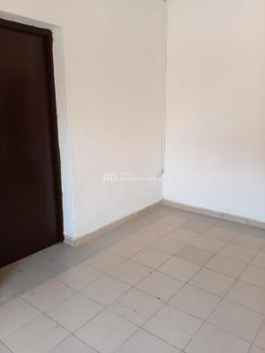Very Spacious and Clean Mini Flat in a Decent Compound with Parking, Alapere Inward Goodluck/ogudu, Alapere, Ketu, Lagos, Mini Flat (room and Parlour) for Rent