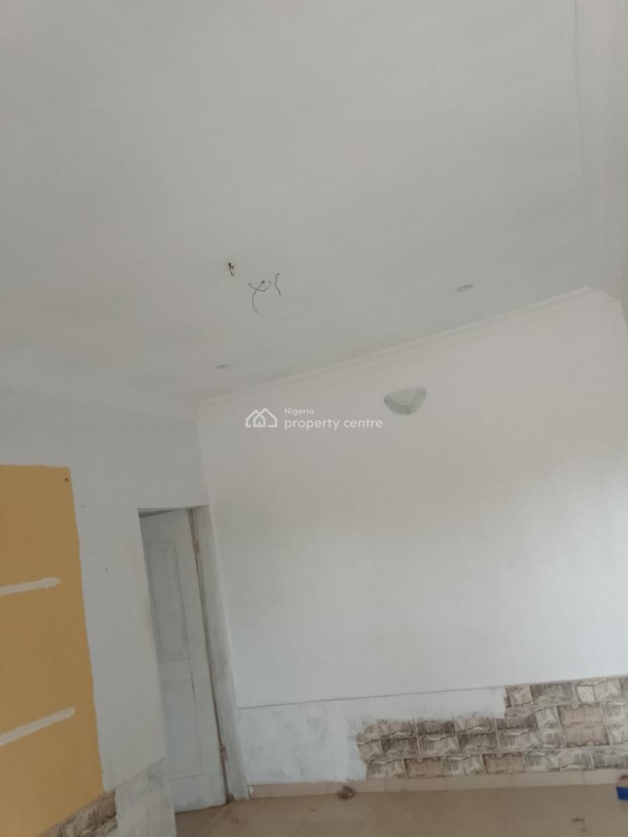 Room and Parlor with Two Toilet, Fawole Estate, Igbogbo, Ikorodu, Lagos, Flat / Apartment for Rent