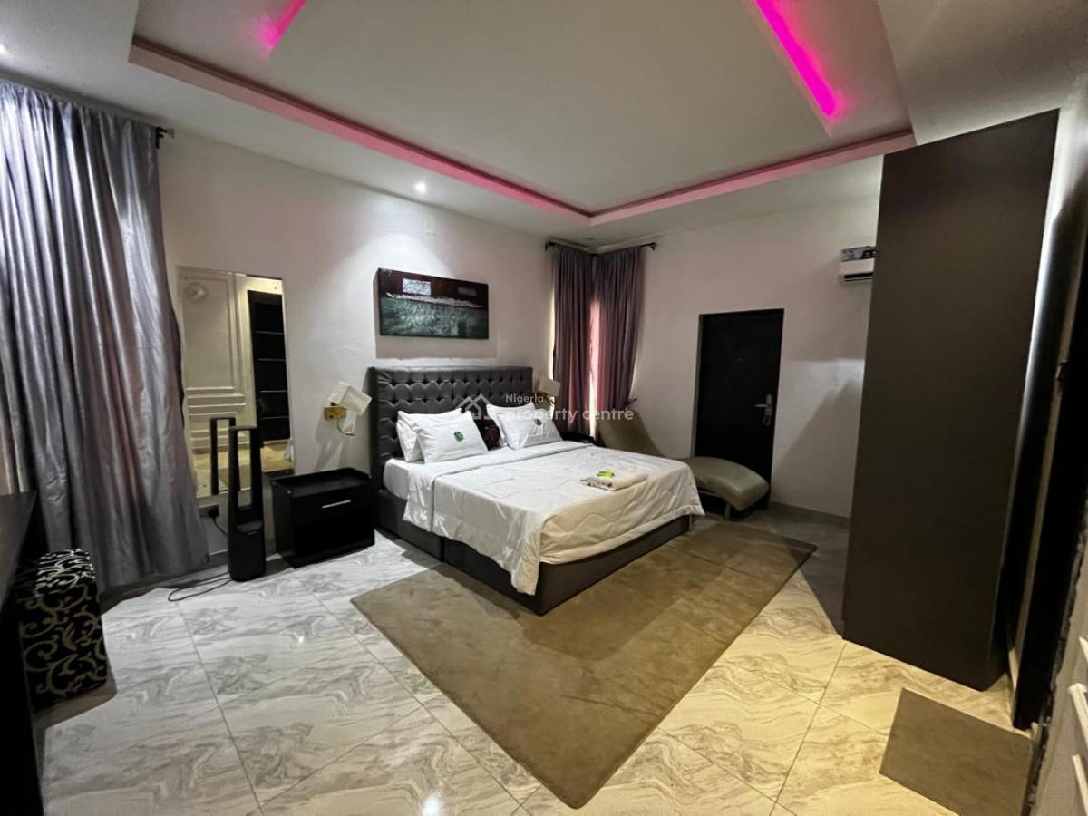 Luxury 3 Bedroom Apartment for Short Stay, Ikeja Gra, Ikeja, Lagos, Flat / Apartment Short Let
