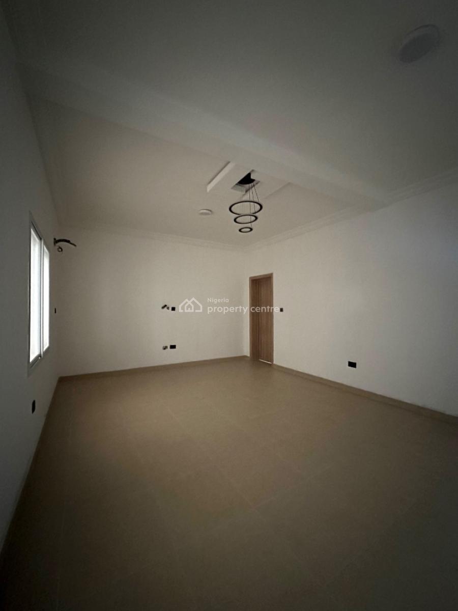 Spacious 1 Bedroom Apartment + Rooftop Terrace, Lekki Peninsula Scheme 2, Ikota, Lekki, Lagos, Flat / Apartment for Rent