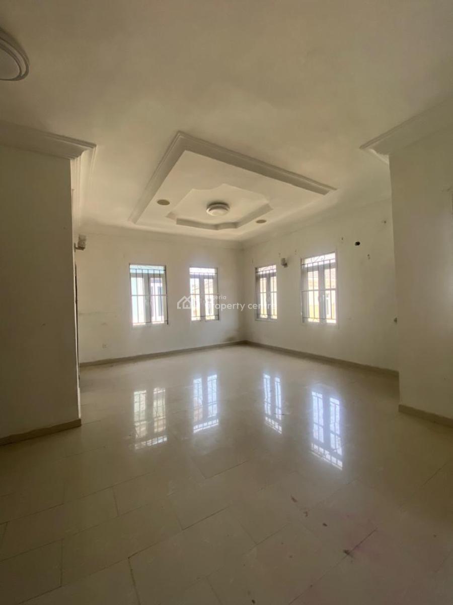 Luxury Master Bedroom with Jacuzzi & Glass Bath in Chevy View Estate, Chevy View Estate, Chevron, Lekki, Lagos, Flat / Apartment for Rent