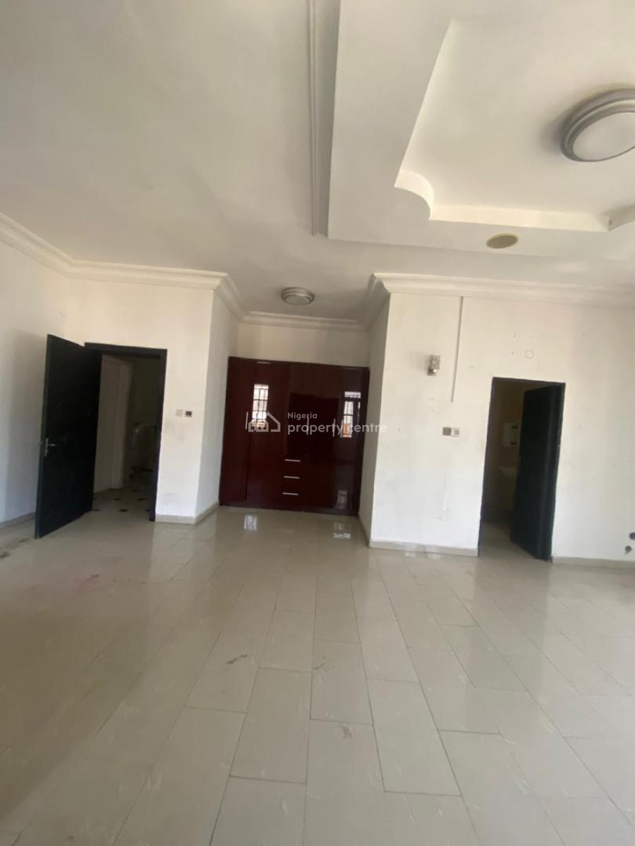 Luxury Master Bedroom with Jacuzzi & Glass Bath in Chevy View Estate, Chevy View Estate, Chevron, Lekki, Lagos, Flat / Apartment for Rent